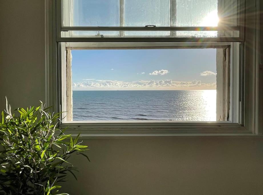 Stunning Seafront Flat,St Leonards Apartment Exterior foto